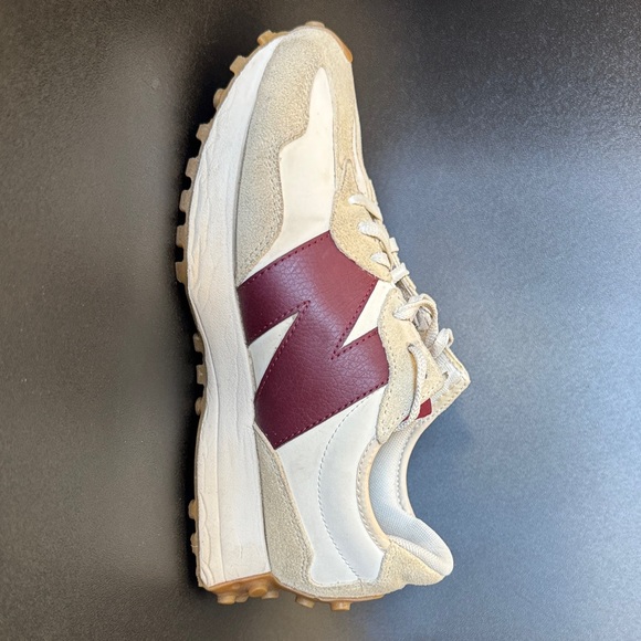 New Balance 327 Sneakers | Women's 9 | Cream & Burgundy | Pre-Owned Excellent - Picture 5 of 10